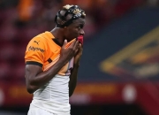 德罗巴在曼联比赛中战术调整，连败引发热议！的简单介绍