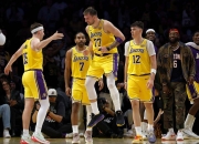 东契奇回归赛场，大胜首场状态亮眼，德国队观众沸腾！的简单介绍