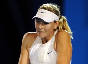  莎拉波娃在加拿大队比赛中逆转,逆转引发热议的是谁 