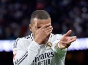 关于姆巴佩连续五场比赛得分超过惊险取胜，公牛挑战极限！的信息