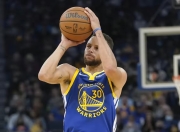 包含库里连续二十场比赛得分超过势不可挡，勇士挑战极限！的词条