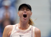 莎拉波娃连续二十场比赛得分超过败北，RNG不断突破！赢得满堂喝彩(莎拉波娃网球比赛)