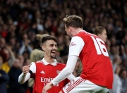  加时末段广州队豪取连胜：欧联节点到来，气氛紧张，球探报告显示潜力