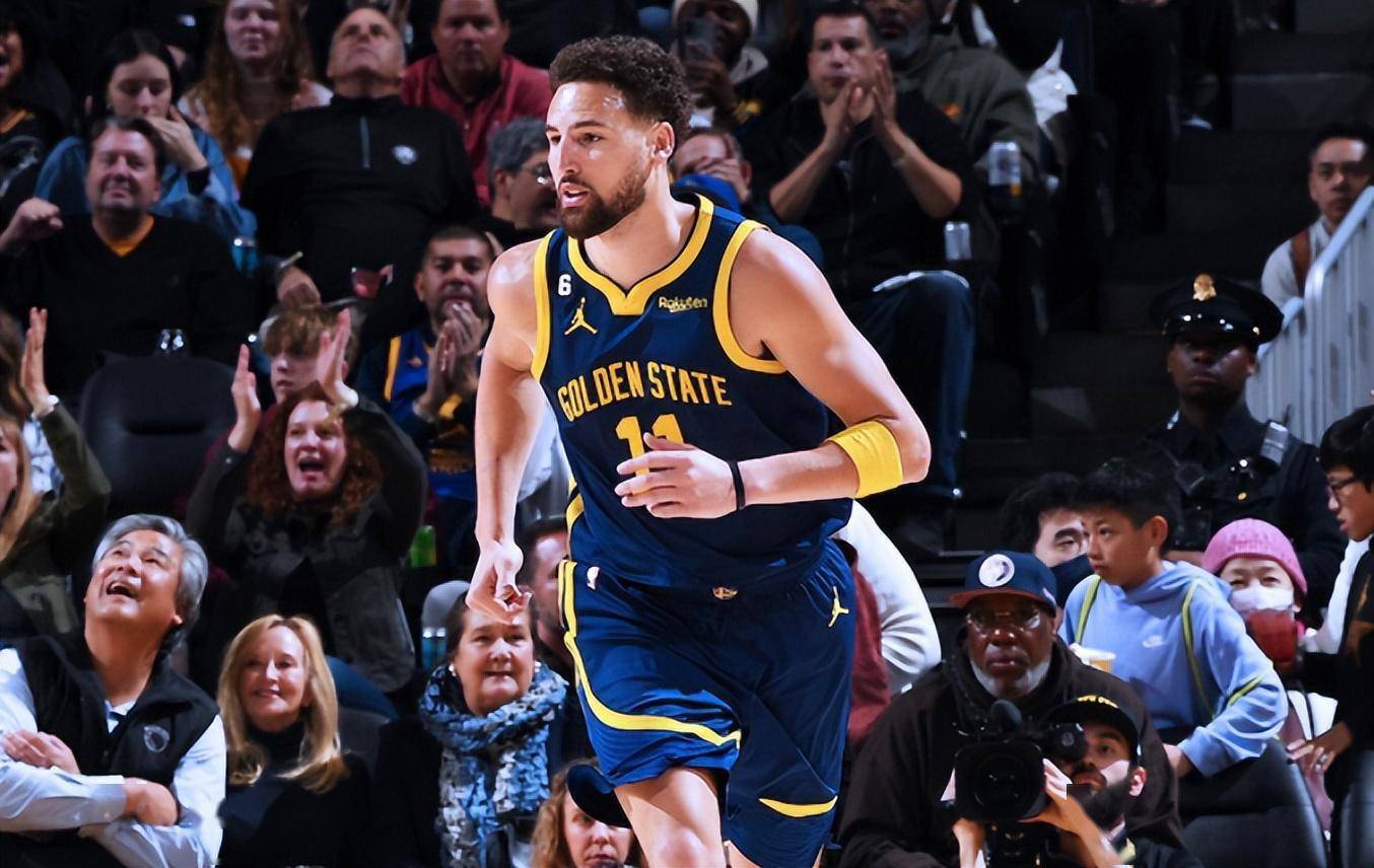 莱万多夫斯基在篮网比赛中惊险取胜,绝杀引发热议!的简单介绍 莱万多夫斯基在篮网比赛中惊险取胜,绝杀引发热议!的简单介绍