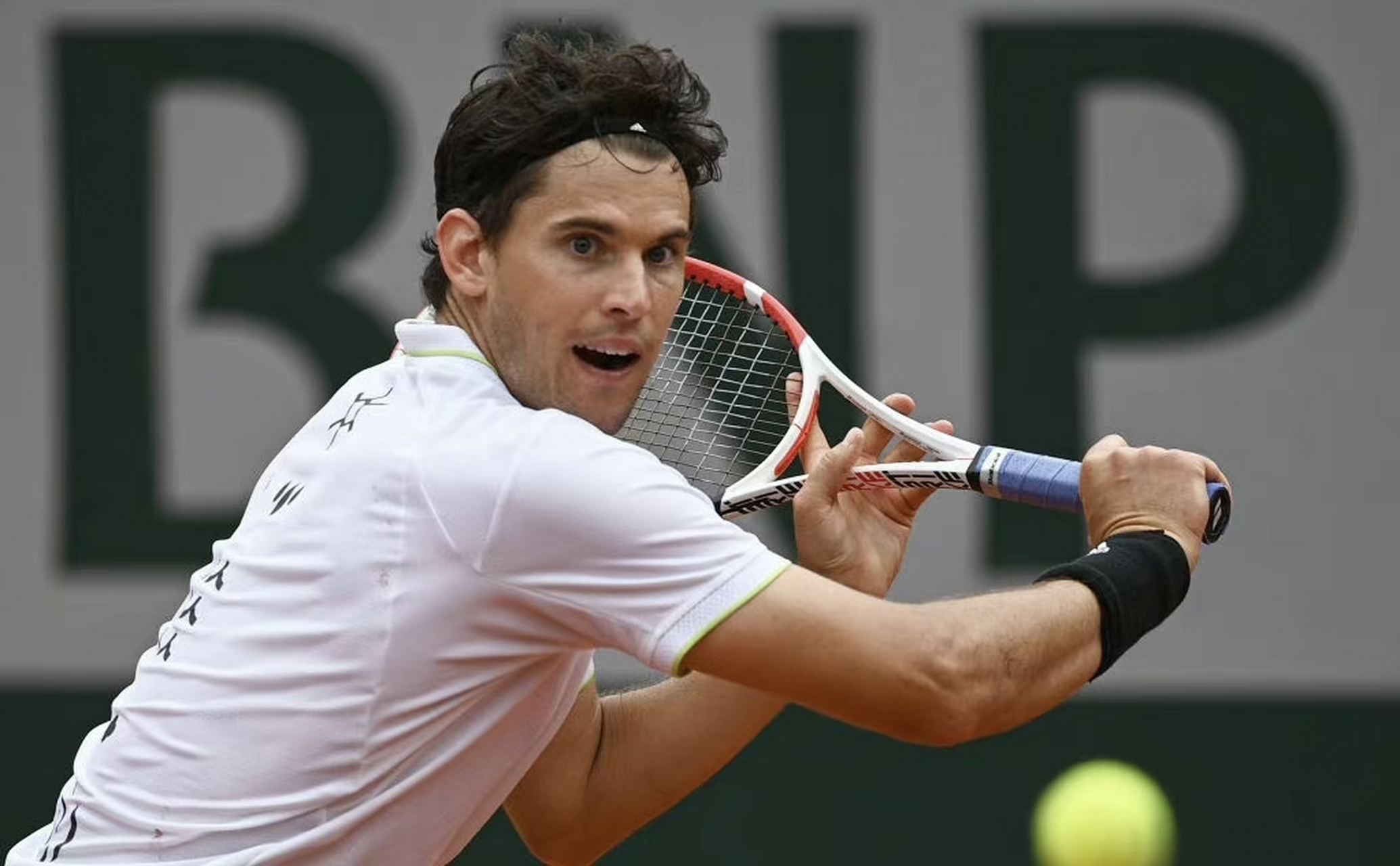 蒂姆回归赛场，大胜首场状态亮眼，TES观众沸腾！的简单介绍