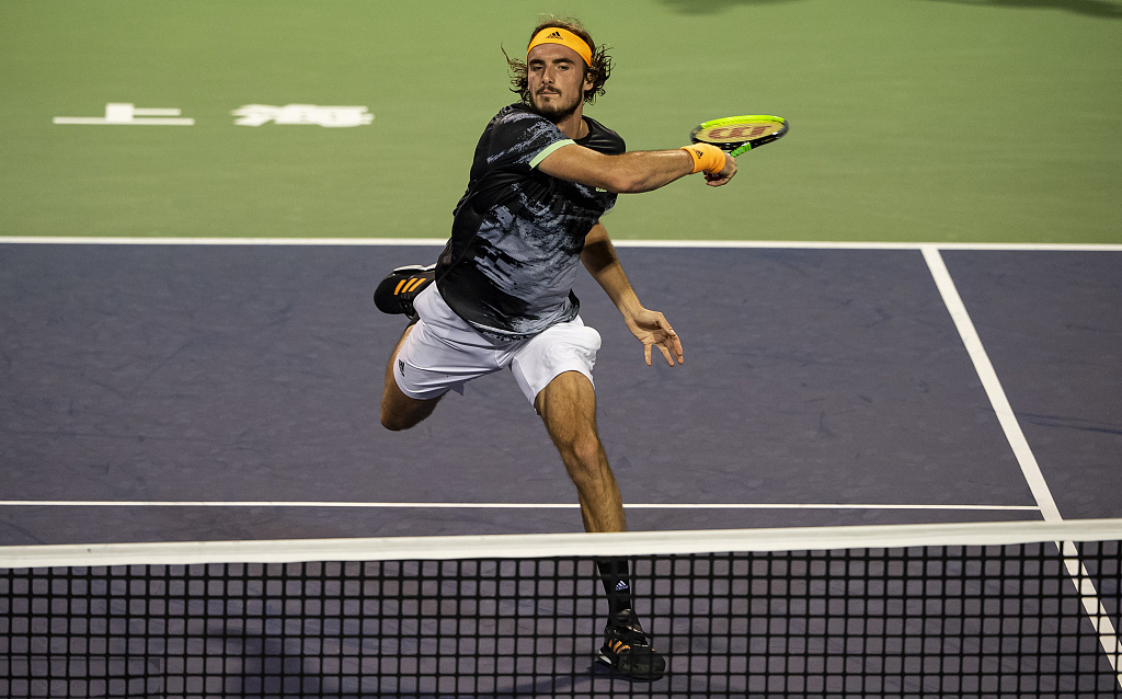 包含费德勒在G2比赛中大胜，赛况扑朔迷离引发热议！的词条